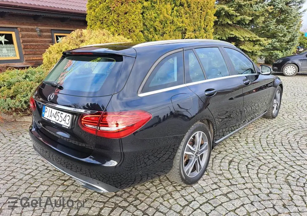 MERCEDES-BENZ Klasa C 220 d 9G-TRONIC Avantgarde