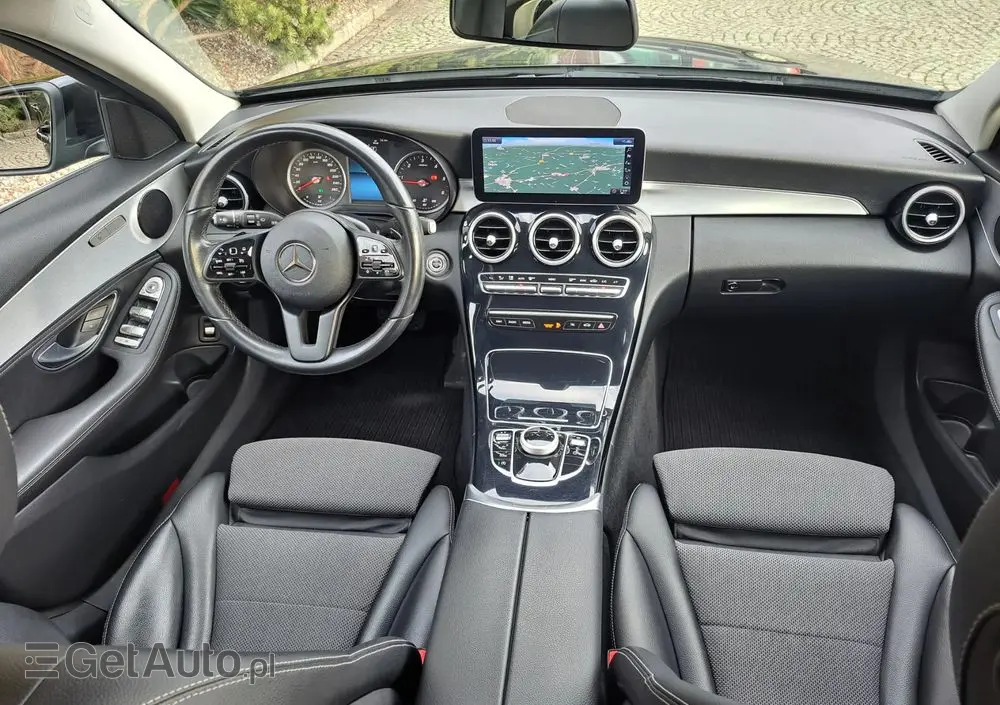 MERCEDES-BENZ Klasa C 220 d 9G-TRONIC Avantgarde