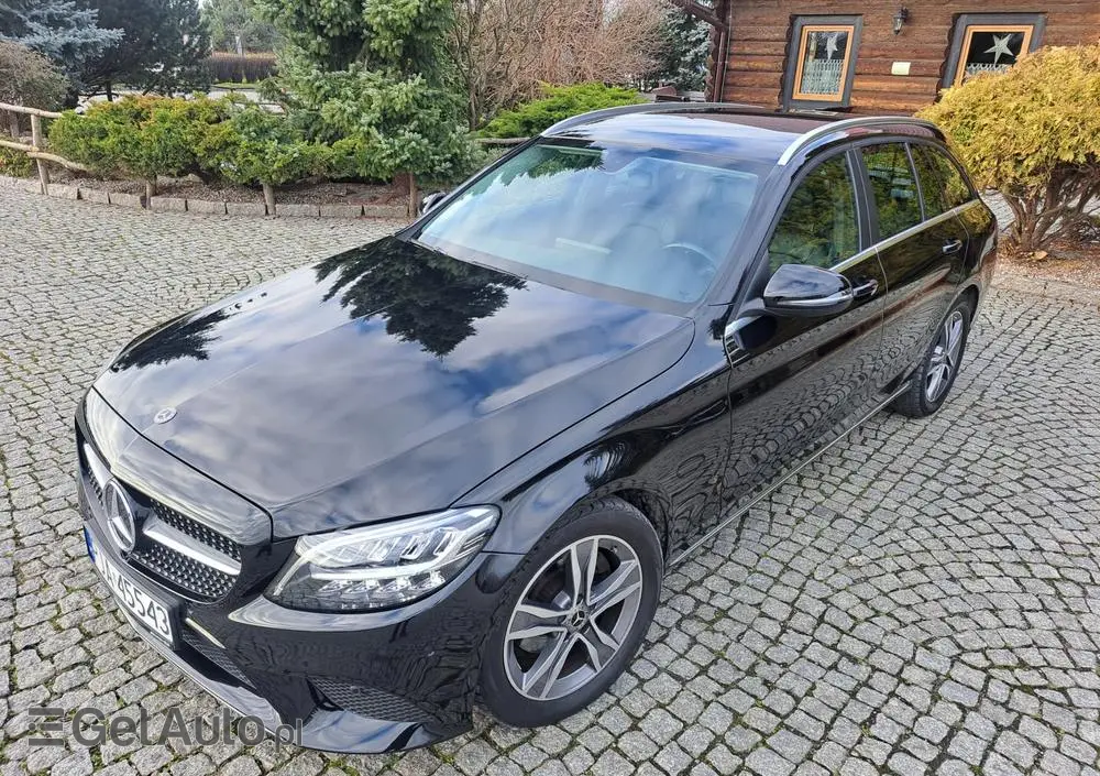 MERCEDES-BENZ Klasa C 220 d 9G-TRONIC Avantgarde