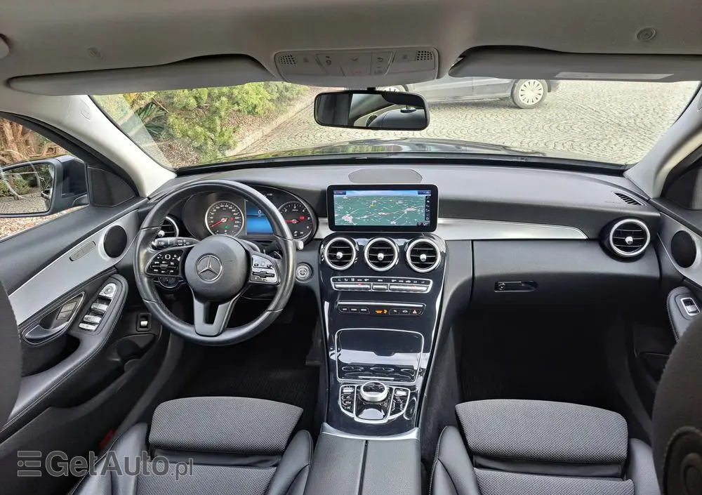 MERCEDES-BENZ Klasa C 220 d 9G-TRONIC Avantgarde