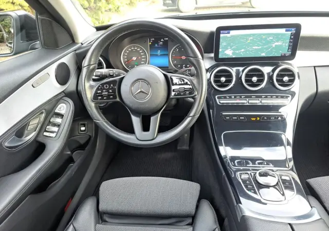 MERCEDES-BENZ Klasa C 220 d 9G-TRONIC Avantgarde