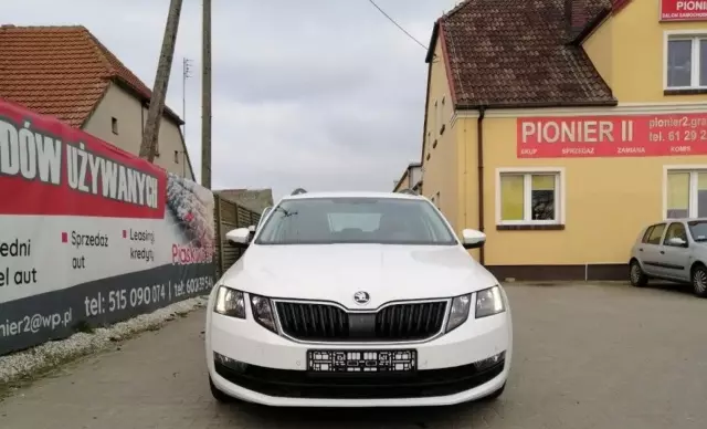 SKODA Octavia 