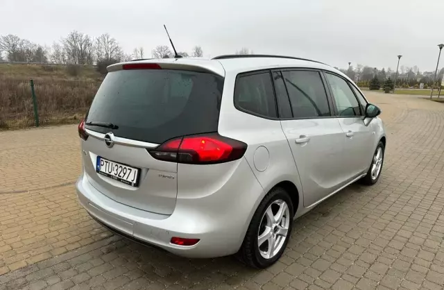 OPEL Zafira 