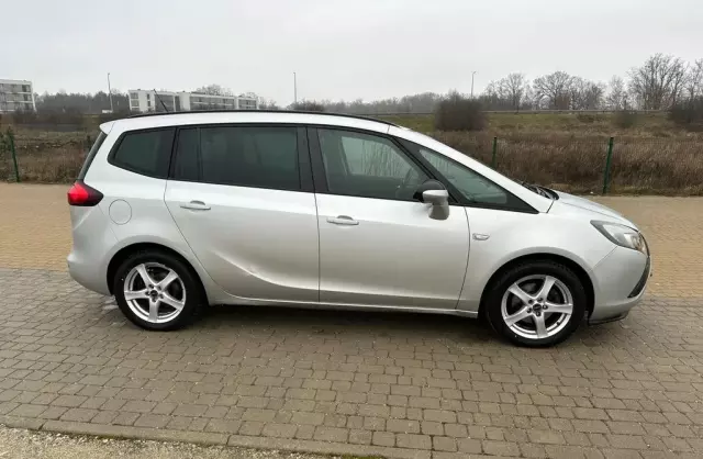 OPEL Zafira 