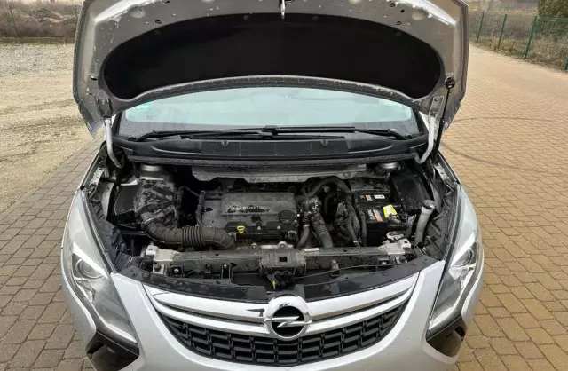 OPEL Zafira 