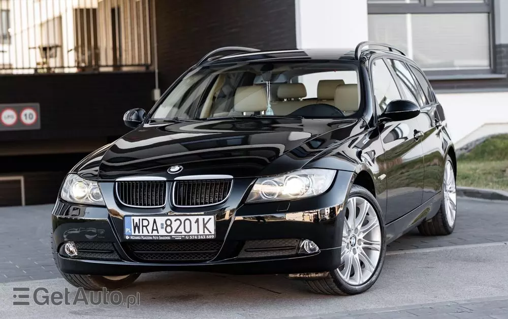BMW Seria 3 320i Touring