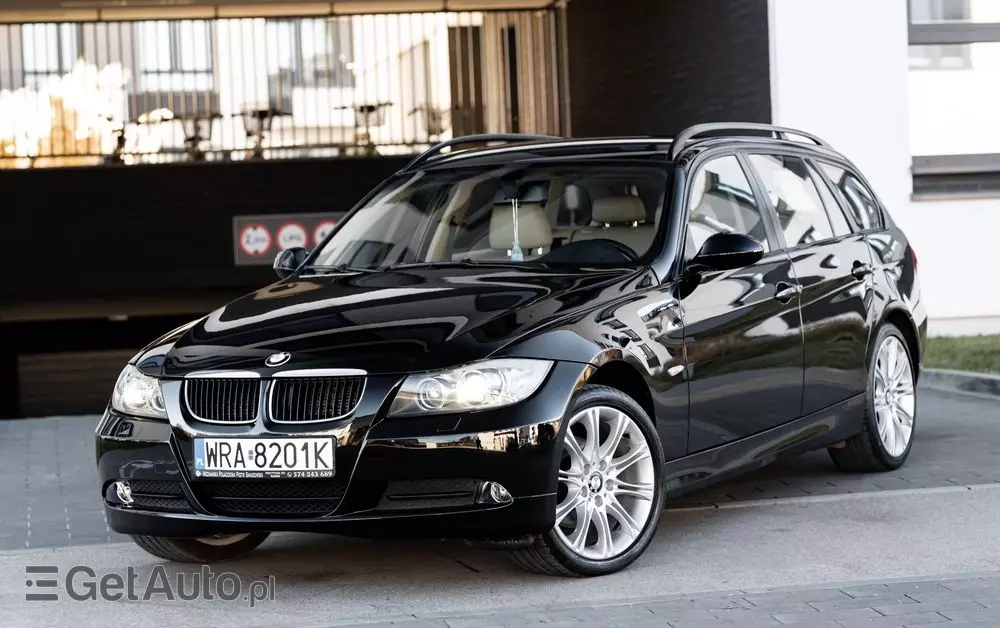 BMW Seria 3 320i Touring