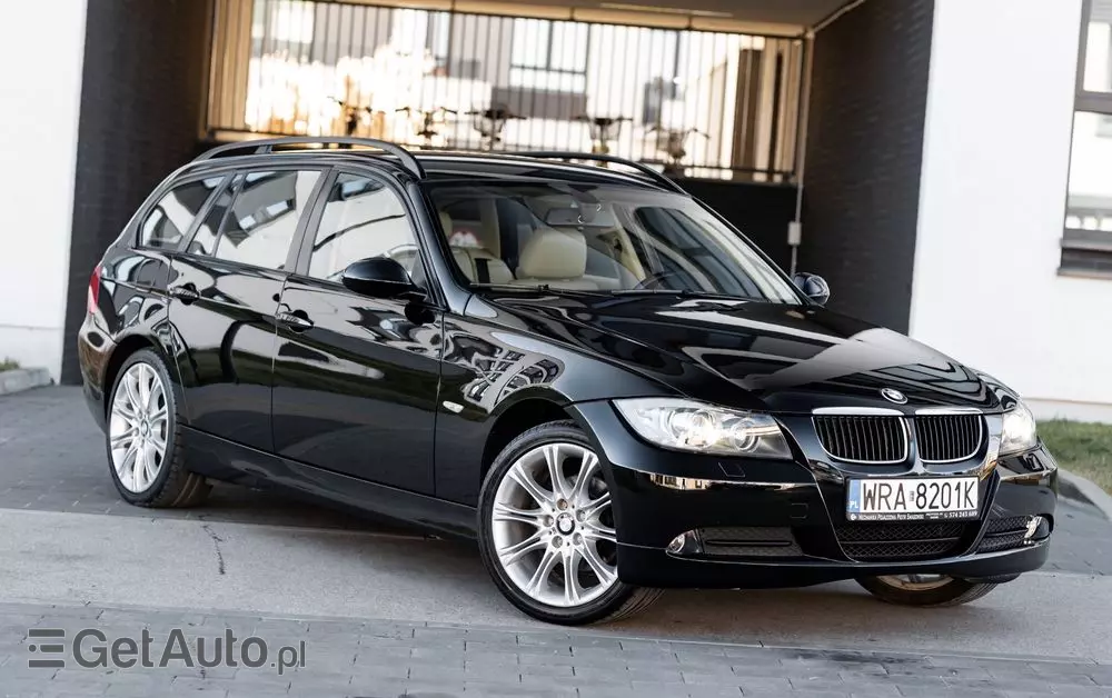 BMW Seria 3 320i Touring