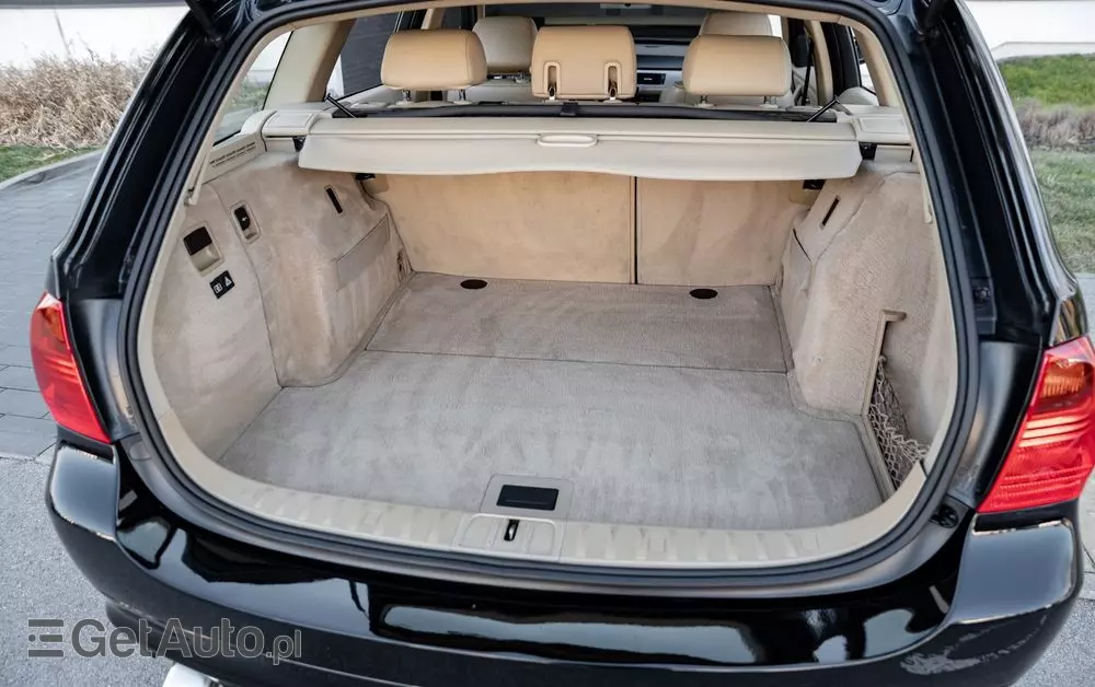 BMW Seria 3 320i Touring