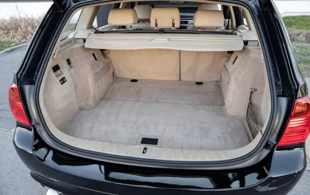 BMW Seria 3 320i Touring