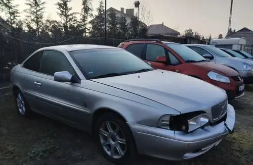 VOLVO C70 