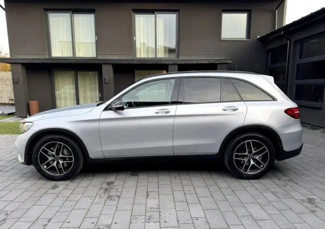 MERCEDES-BENZ GLC 