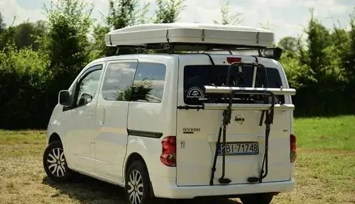 NISSAN NV200 