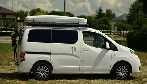 NISSAN NV200 