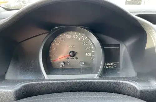 NISSAN NV200 