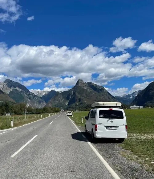 NISSAN NV200 