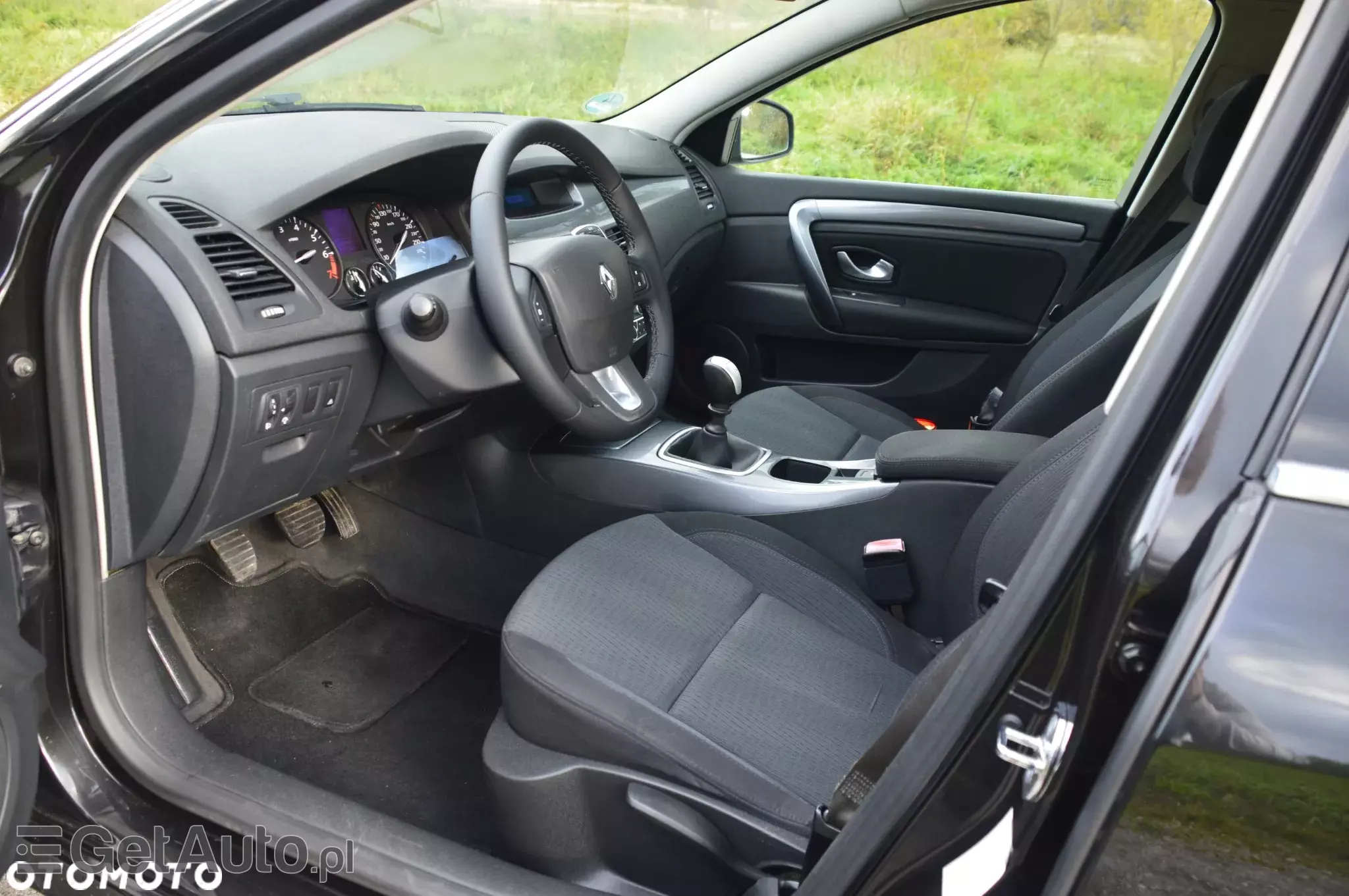 RENAULT Laguna Authentique 110