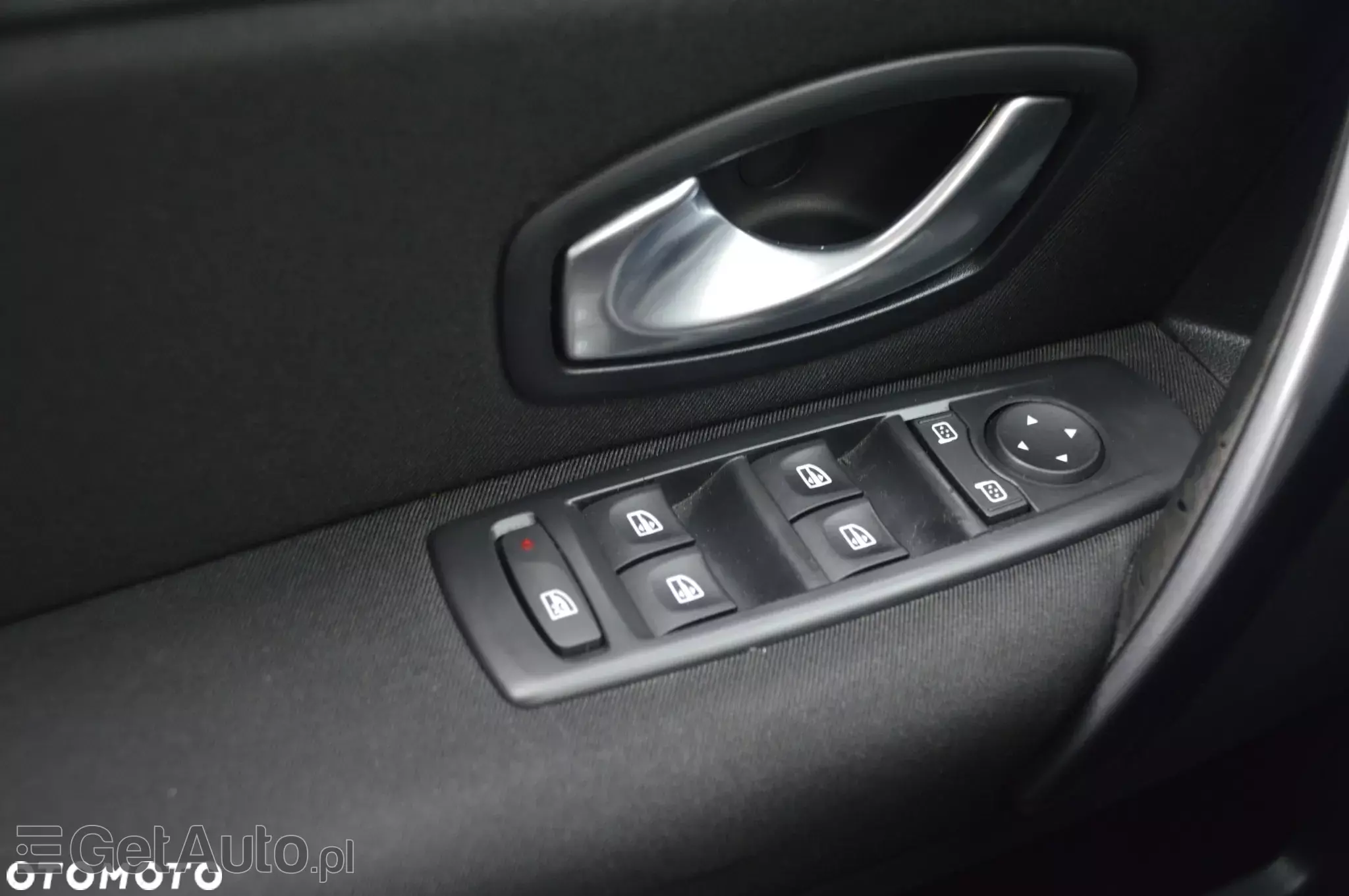 RENAULT Laguna Authentique 110