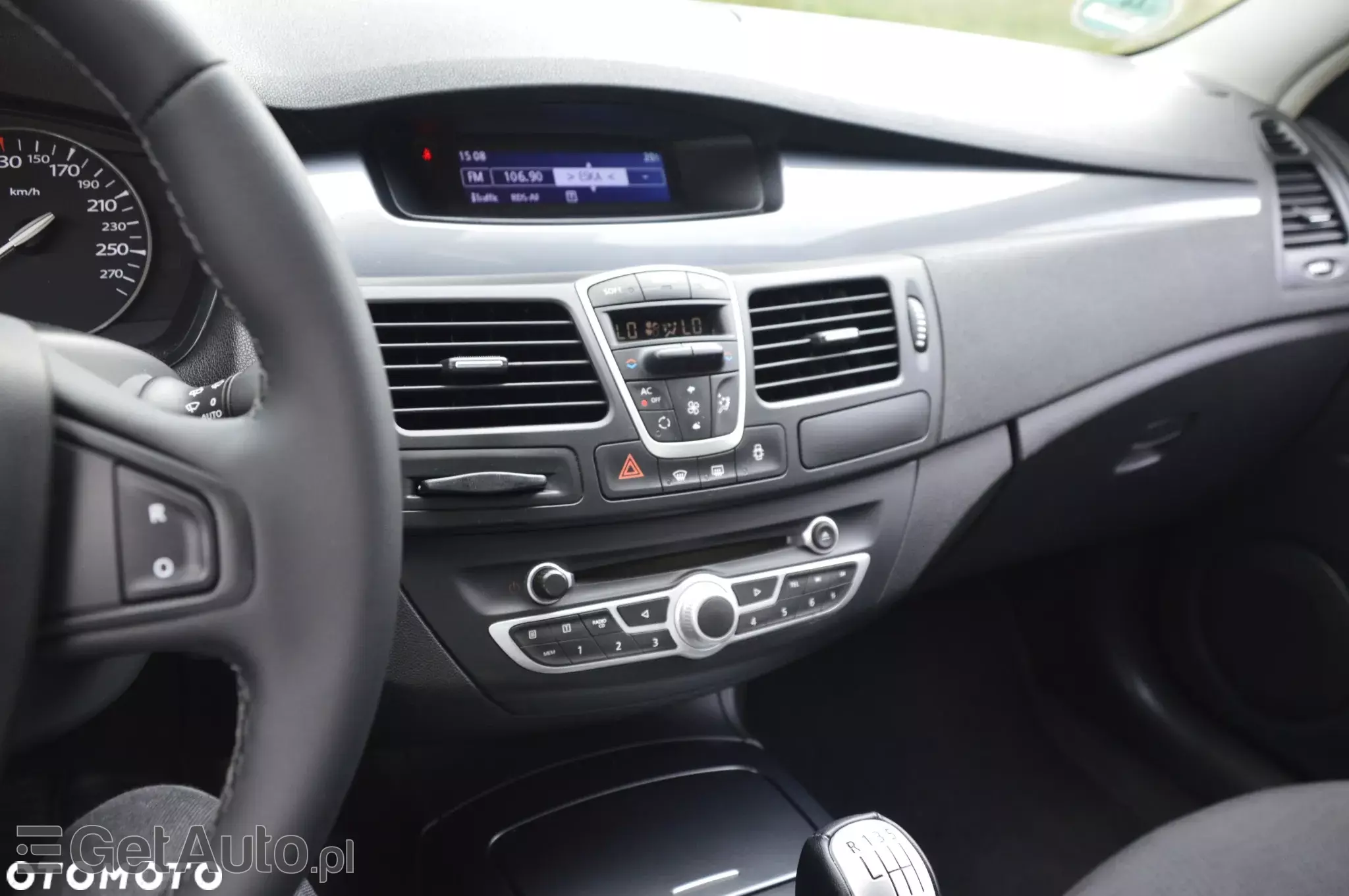 RENAULT Laguna Authentique 110