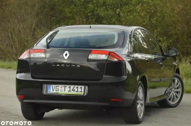 RENAULT Laguna Authentique 110