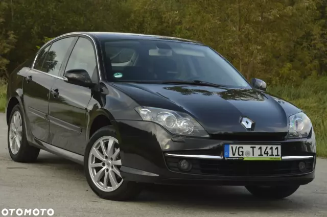 RENAULT Laguna Authentique 110