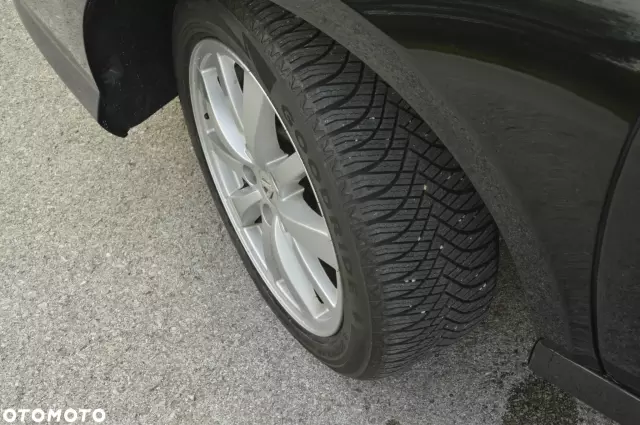 RENAULT Laguna Authentique 110