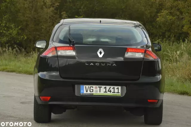 RENAULT Laguna Authentique 110