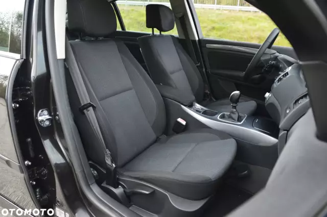 RENAULT Laguna Authentique 110