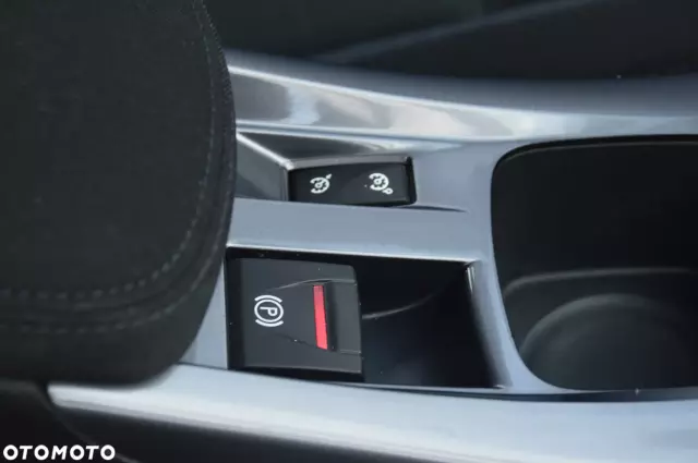 RENAULT Laguna Authentique 110