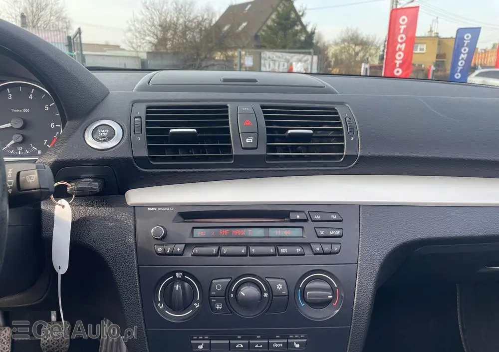 BMW Seria 1 118i Edition Sport