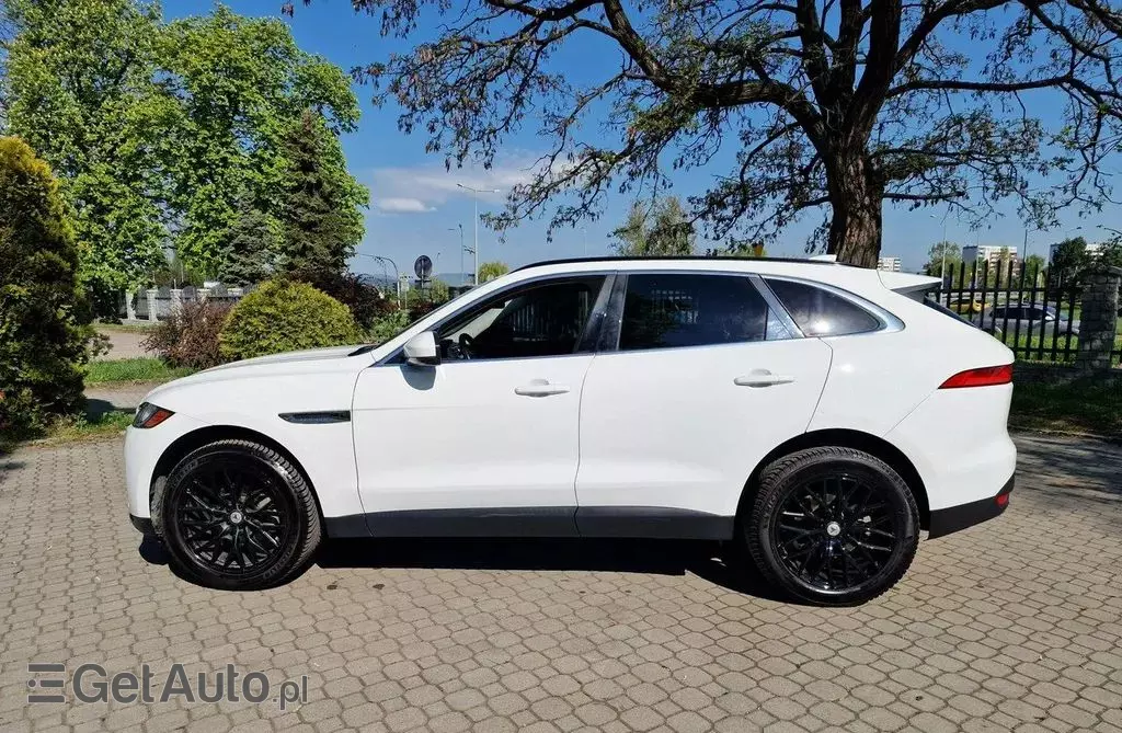 JAGUAR F-Pace 