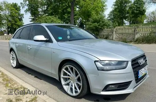 AUDI A4 