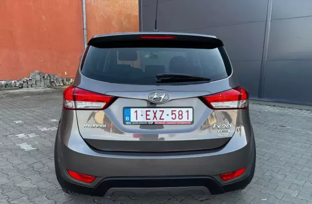 HYUNDAI Ix20 