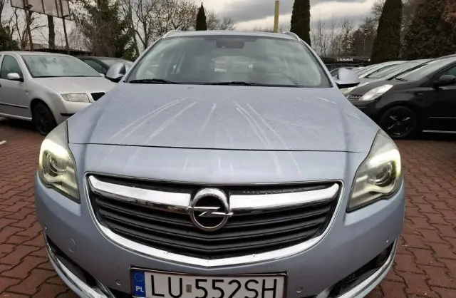 OPEL Insignia 