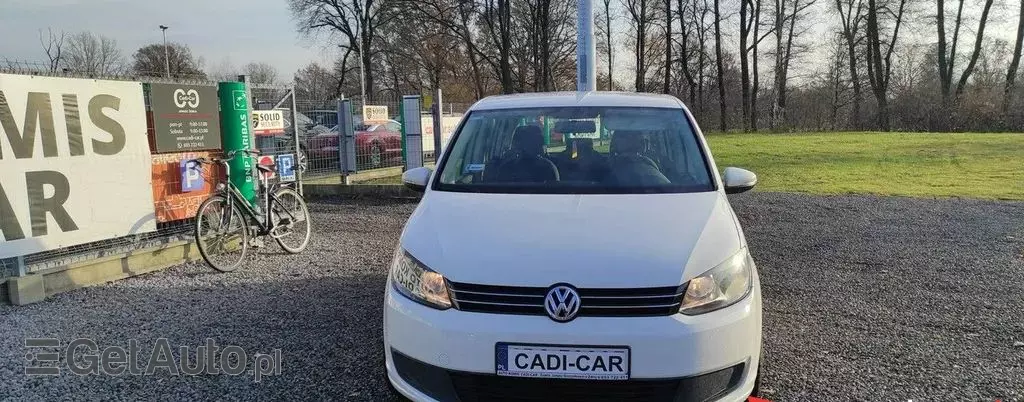 VOLKSWAGEN Touran 