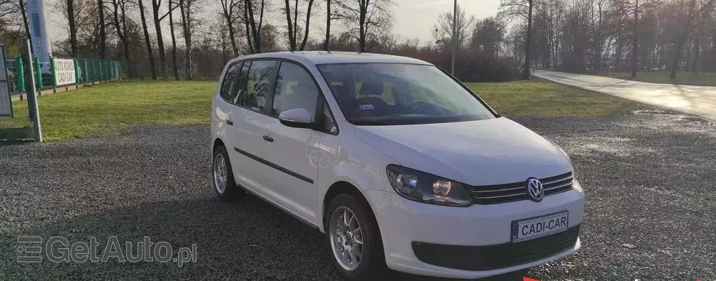 VOLKSWAGEN Touran 