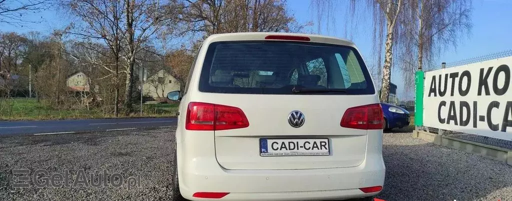 VOLKSWAGEN Touran 