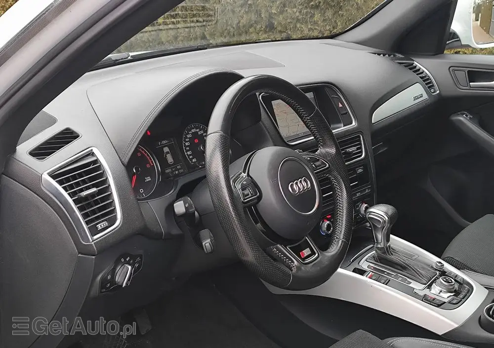 AUDI Q5 3.0 TDI (clean diesel) quattro S tronic