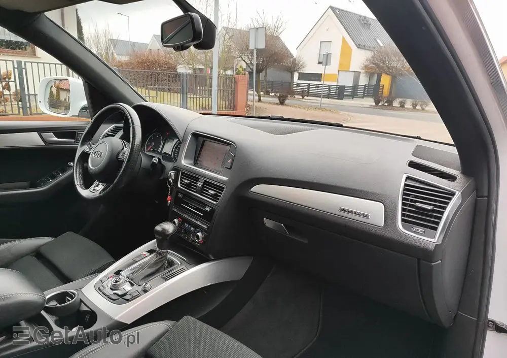 AUDI Q5 3.0 TDI (clean diesel) quattro S tronic
