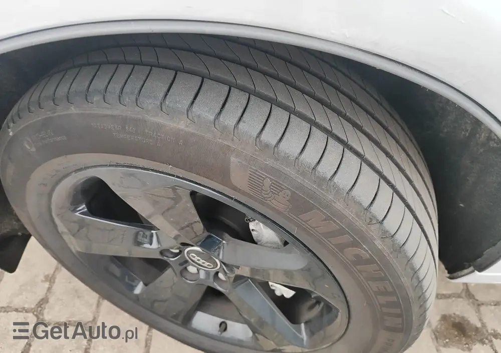 AUDI Q5 3.0 TDI (clean diesel) quattro S tronic