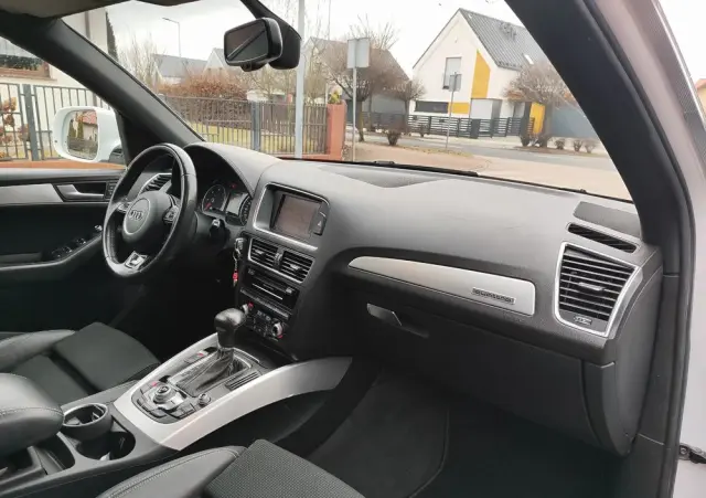 AUDI Q5 3.0 TDI (clean diesel) quattro S tronic