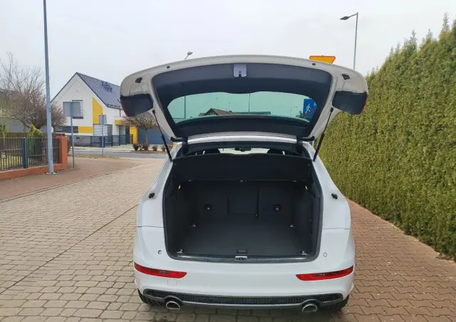 AUDI Q5 3.0 TDI (clean diesel) quattro S tronic