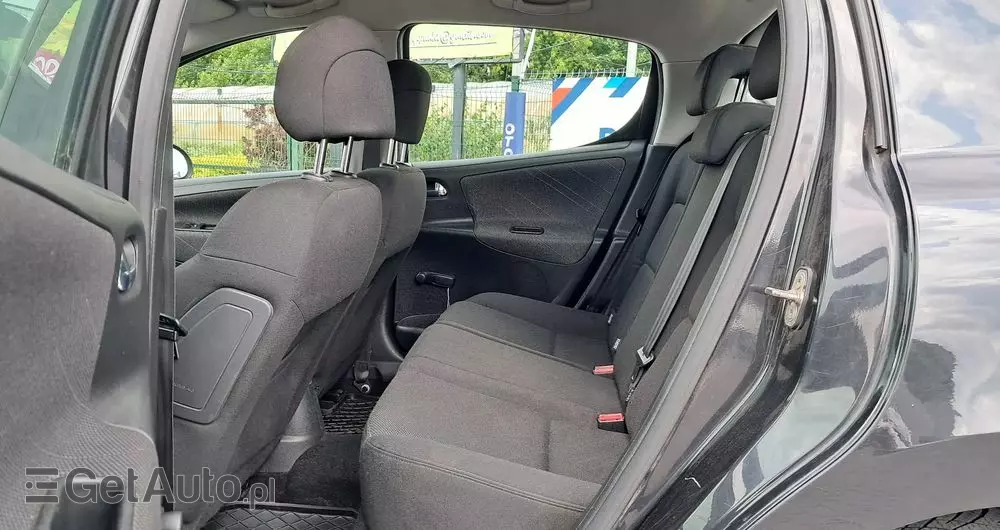 PEUGEOT 207 1.4 16V Trendy