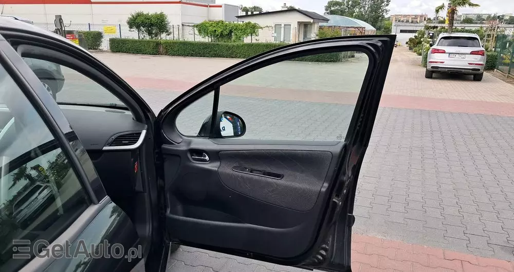 PEUGEOT 207 1.4 16V Trendy