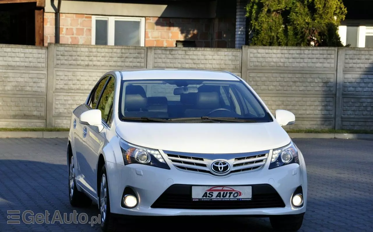 TOYOTA Avensis 2.0 Multidrive S Executive