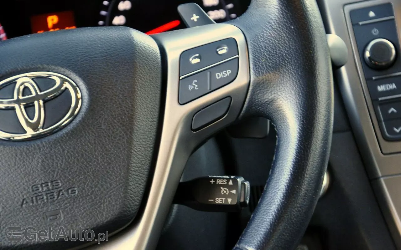 TOYOTA Avensis 2.0 Multidrive S Executive