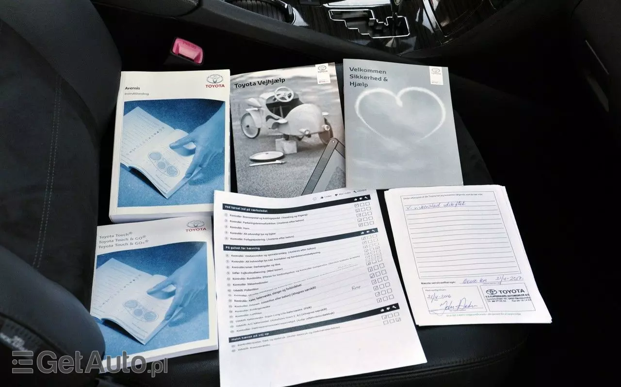 TOYOTA Avensis 2.0 Multidrive S Executive