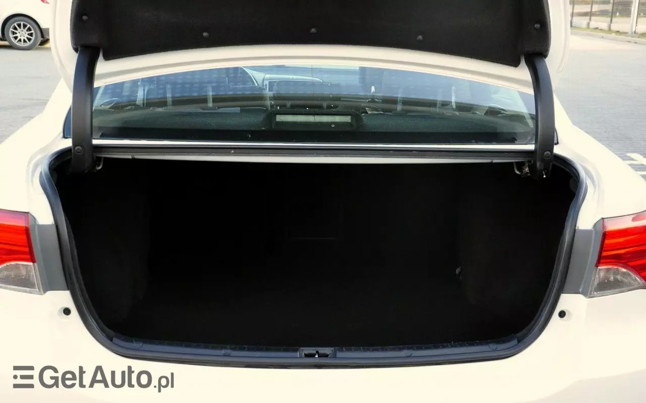 TOYOTA Avensis 2.0 Multidrive S Executive