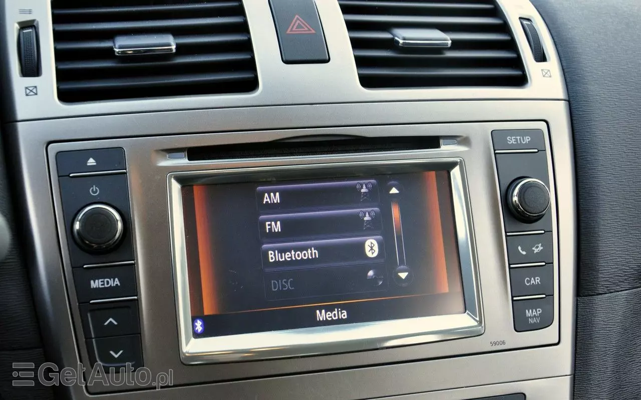 TOYOTA Avensis 2.0 Multidrive S Executive