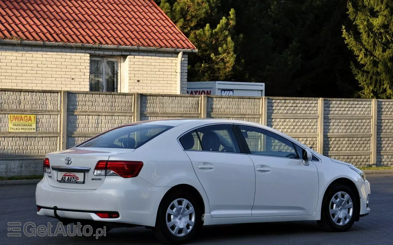 TOYOTA Avensis 2.0 Multidrive S Executive